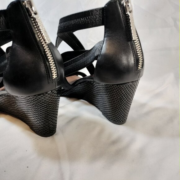 Donald J. Pilner Jemi Black Wedge Heel Criss Cross Sandals Pumps Heels sz 7.5M - Picture 6 of 8